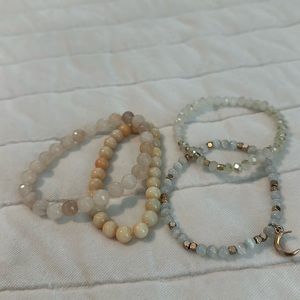 Beaded neutral bracelets (4) excellent condition